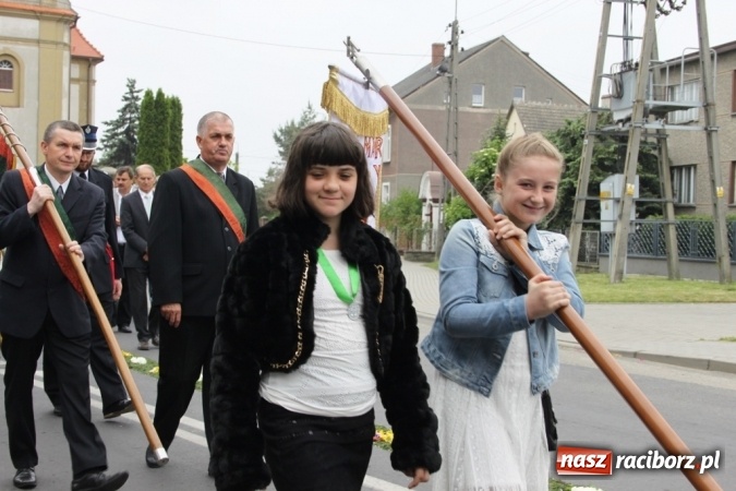Zdjęcie w galerii na portalu naszraciborz.pl: Procesje Bożego Ciała w Raciborzu i okolicach wiadomości z regionu