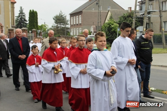 Zdjęcie w galerii na portalu naszraciborz.pl: Procesje Bożego Ciała w Raciborzu i okolicach wiadomości z regionu