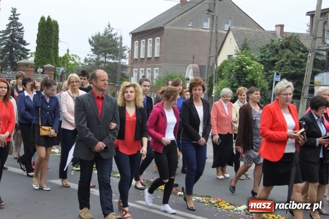 Zdjęcie w galerii na portalu naszraciborz.pl: Procesje Bożego Ciała w Raciborzu i okolicach wiadomości z regionu