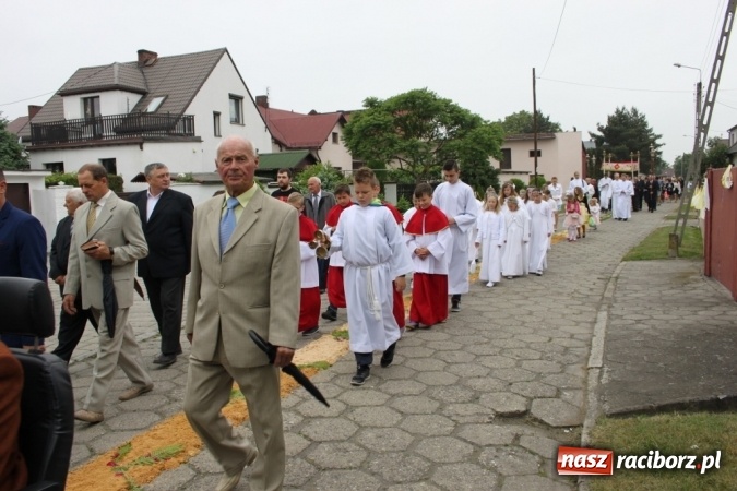 Zdjęcie w galerii na portalu naszraciborz.pl: Procesje Bożego Ciała w Raciborzu i okolicach wiadomości z regionu