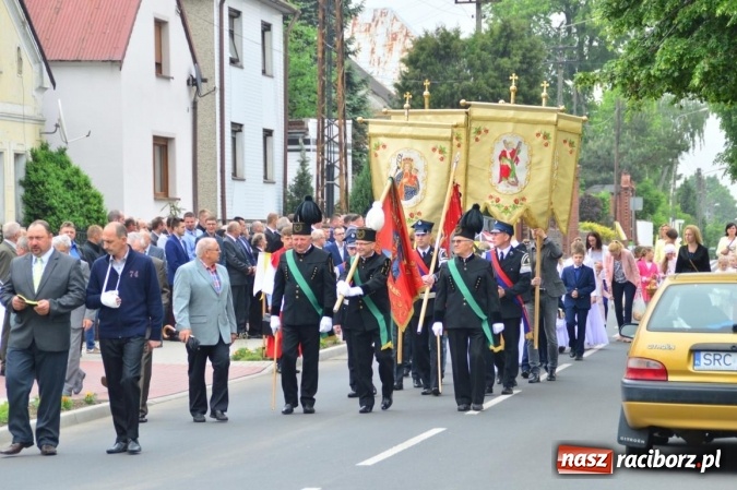Zdjęcie w galerii na portalu naszraciborz.pl: Procesje Bożego Ciała w Raciborzu i okolicach wiadomości z regionu