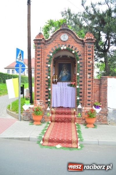 Zdjęcie w galerii na portalu naszraciborz.pl: Procesje Bożego Ciała w Raciborzu i okolicach wiadomości z regionu