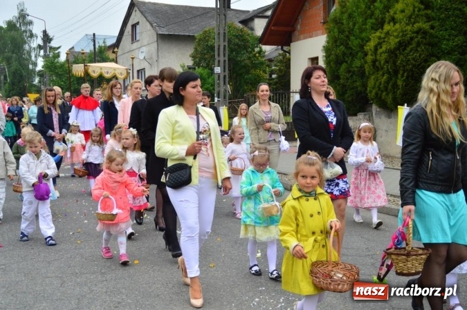 Zdjęcie w galerii na portalu naszraciborz.pl: Procesje Bożego Ciała w Raciborzu i okolicach wiadomości z regionu