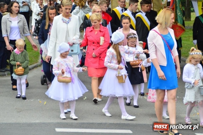 Zdjęcie w galerii na portalu naszraciborz.pl: Procesje Bożego Ciała w Raciborzu i okolicach wiadomości z regionu