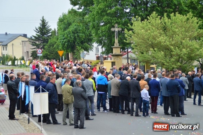 Zdjęcie w galerii na portalu naszraciborz.pl: Procesje Bożego Ciała w Raciborzu i okolicach wiadomości z regionu