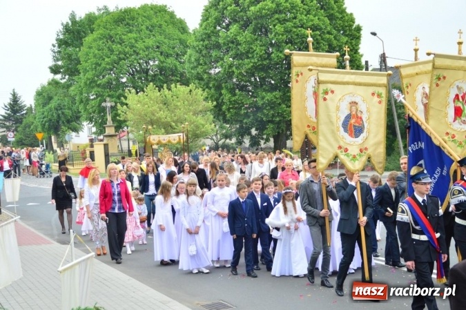 Zdjęcie w galerii na portalu naszraciborz.pl: Procesje Bożego Ciała w Raciborzu i okolicach wiadomości z regionu