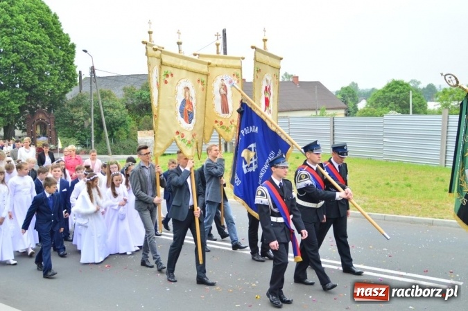 Zdjęcie w galerii na portalu naszraciborz.pl: Procesje Bożego Ciała w Raciborzu i okolicach wiadomości z regionu