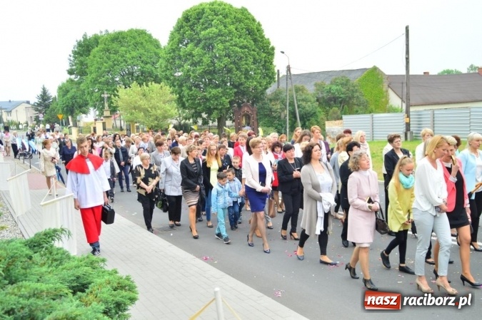 Zdjęcie w galerii na portalu naszraciborz.pl: Procesje Bożego Ciała w Raciborzu i okolicach wiadomości z regionu