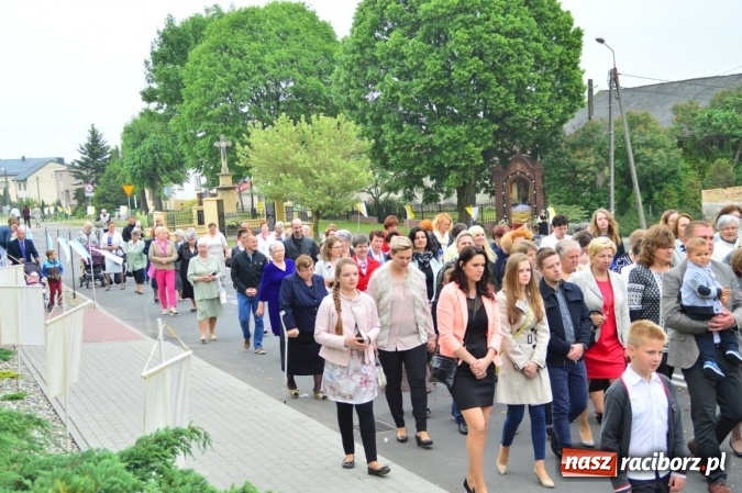 Zdjęcie w galerii na portalu naszraciborz.pl: Procesje Bożego Ciała w Raciborzu i okolicach wiadomości z regionu