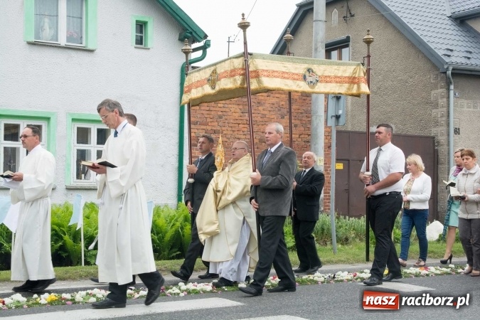 Zdjęcie w galerii na portalu naszraciborz.pl: Procesje Bożego Ciała w Raciborzu i okolicach wiadomości z regionu