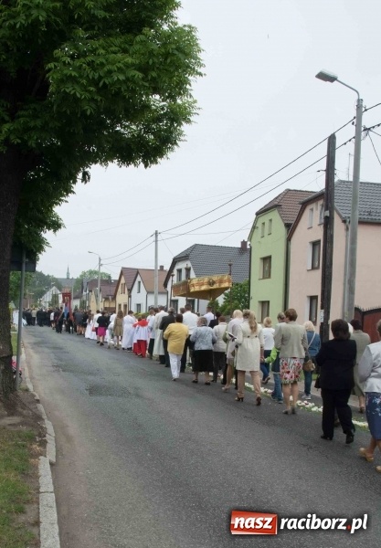 Zdjęcie w galerii na portalu naszraciborz.pl: Procesje Bożego Ciała w Raciborzu i okolicach wiadomości z regionu