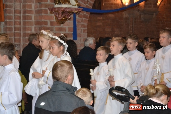 Zdjęcie w galerii na portalu naszraciborz.pl: Tłumy wiernych w procesji Bożego Ciała w Rudach!  wiadomości z regionu