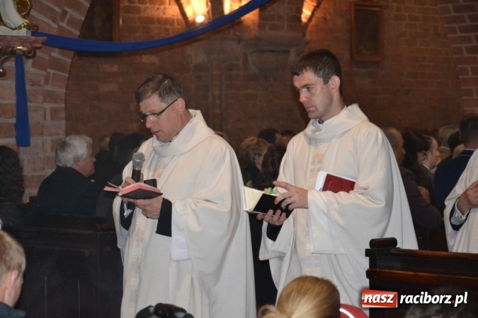 Zdjęcie w galerii na portalu naszraciborz.pl: Tłumy wiernych w procesji Bożego Ciała w Rudach!  wiadomości z regionu
