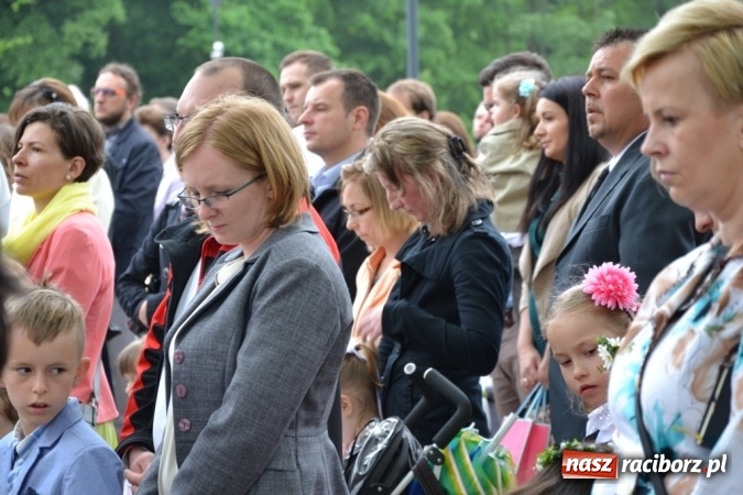 Zdjęcie w galerii na portalu naszraciborz.pl: Tłumy wiernych w procesji Bożego Ciała w Rudach!  wiadomości z regionu