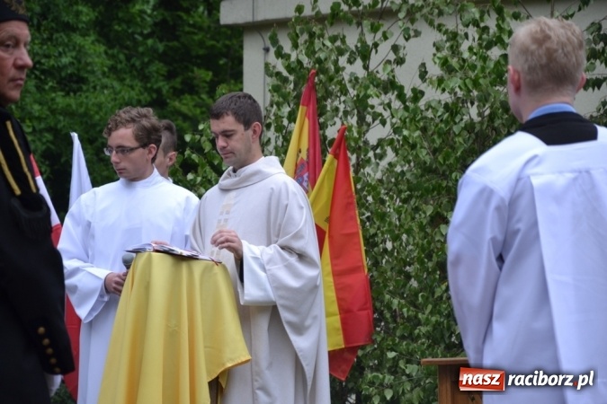 Zdjęcie w galerii na portalu naszraciborz.pl: Tłumy wiernych w procesji Bożego Ciała w Rudach!  wiadomości z regionu