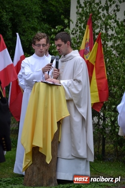 Zdjęcie w galerii na portalu naszraciborz.pl: Tłumy wiernych w procesji Bożego Ciała w Rudach!  wiadomości z regionu