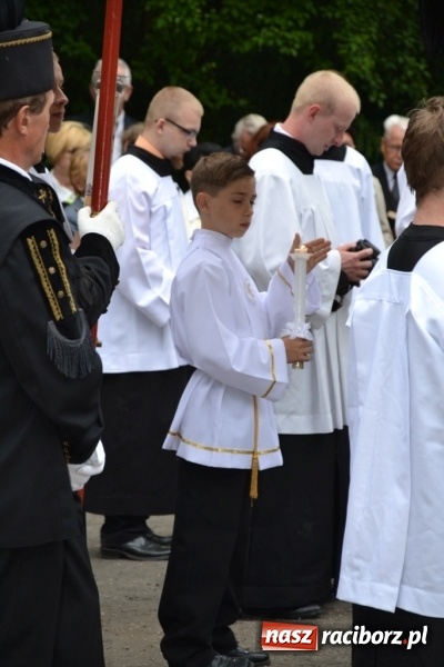 Zdjęcie w galerii na portalu naszraciborz.pl: Tłumy wiernych w procesji Bożego Ciała w Rudach!  wiadomości z regionu