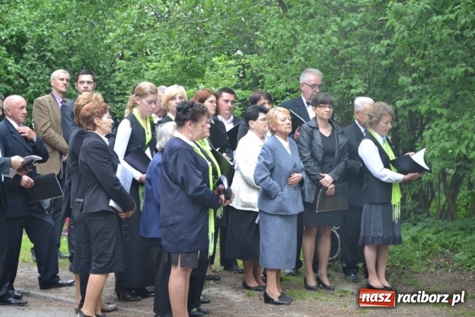 Zdjęcie w galerii na portalu naszraciborz.pl: Tłumy wiernych w procesji Bożego Ciała w Rudach!  wiadomości z regionu