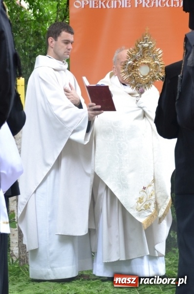 Zdjęcie w galerii na portalu naszraciborz.pl: Tłumy wiernych w procesji Bożego Ciała w Rudach!  wiadomości z regionu