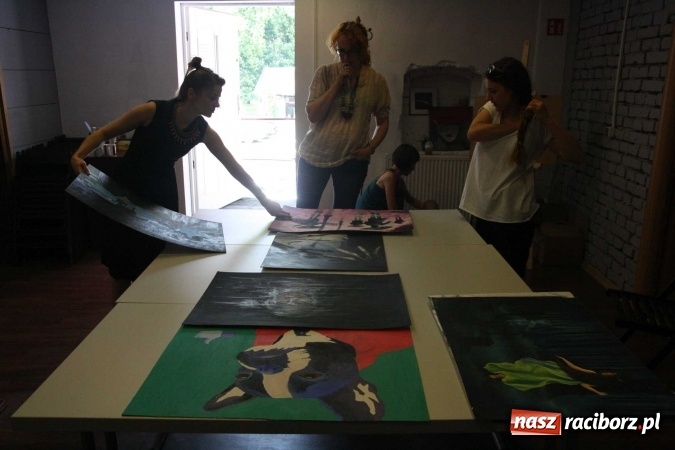 Zdjęcie w galerii na portalu naszraciborz.pl: Najlepsze prace wybrane. Komisja wyłoniła zwycięzców konkursu plastycznego  wiadomości z regionu
