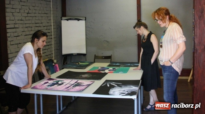 Zdjęcie w galerii na portalu naszraciborz.pl: Najlepsze prace wybrane. Komisja wyłoniła zwycięzców konkursu plastycznego  wiadomości z regionu