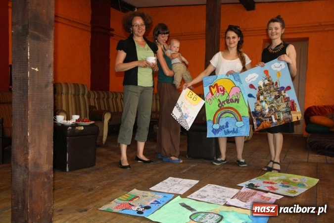 Zdjęcie w galerii na portalu naszraciborz.pl: Najlepsze prace wybrane. Komisja wyłoniła zwycięzców konkursu plastycznego  wiadomości z regionu