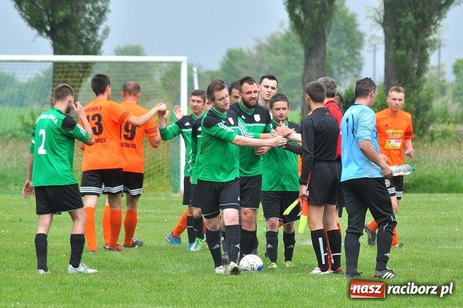 Zdjęcie w galerii na portalu naszraciborz.pl: B klasa: Trzy punkty zostały w Wojnowicach wiadomości z regionu