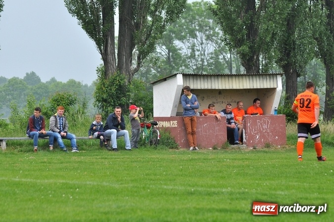 Zdjęcie w galerii na portalu naszraciborz.pl: B klasa: Trzy punkty zostały w Wojnowicach wiadomości z regionu
