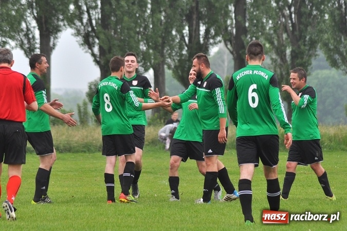 Zdjęcie w galerii na portalu naszraciborz.pl: B klasa: Trzy punkty zostały w Wojnowicach wiadomości z regionu