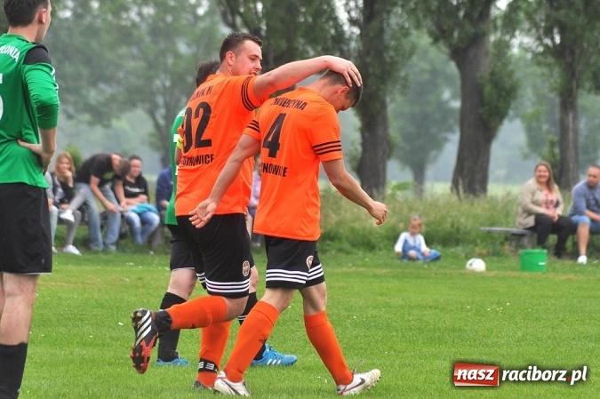 Zdjęcie w galerii na portalu naszraciborz.pl: B klasa: Trzy punkty zostały w Wojnowicach wiadomości z regionu