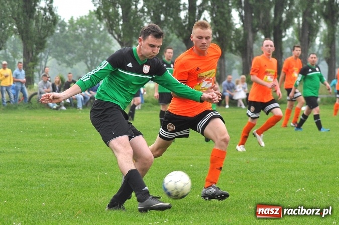 Zdjęcie w galerii na portalu naszraciborz.pl: B klasa: Trzy punkty zostały w Wojnowicach wiadomości z regionu