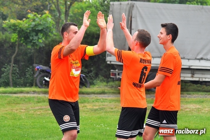 Zdjęcie w galerii na portalu naszraciborz.pl: B klasa: Trzy punkty zostały w Wojnowicach wiadomości z regionu