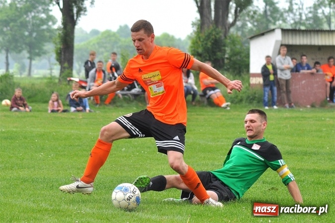 Zdjęcie w galerii na portalu naszraciborz.pl: B klasa: Trzy punkty zostały w Wojnowicach wiadomości z regionu