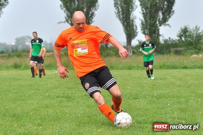 Zdjęcie w galerii na portalu naszraciborz.pl: B klasa: Trzy punkty zostały w Wojnowicach wiadomości z regionu