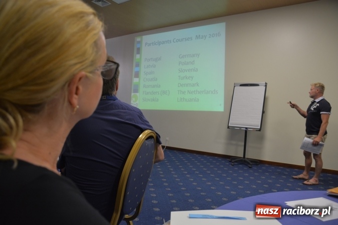 Zdjęcie w galerii na portalu naszraciborz.pl: Coaching i inne nowatorskie metody nauczania w SP 1 wiadomości z regionu