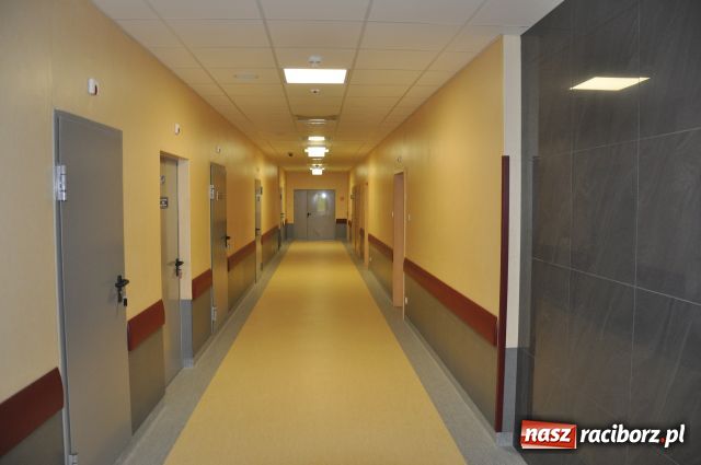 Zdjęcie w galerii na portalu naszraciborz.pl: Jest blok, nie ma pacjentów wiadomości z regionu