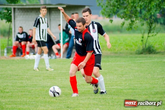 Zdjęcie w galerii na portalu naszraciborz.pl: Złe miłego początki. Bieńkowice wymęczyły wygraną z rezerwami Czyżowic wiadomości z regionu