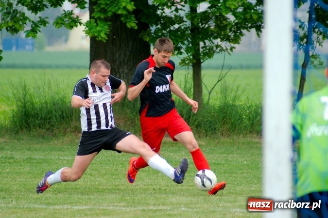 Zdjęcie w galerii na portalu naszraciborz.pl: Złe miłego początki. Bieńkowice wymęczyły wygraną z rezerwami Czyżowic wiadomości z regionu