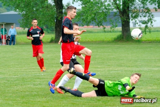Zdjęcie w galerii na portalu naszraciborz.pl: Złe miłego początki. Bieńkowice wymęczyły wygraną z rezerwami Czyżowic wiadomości z regionu