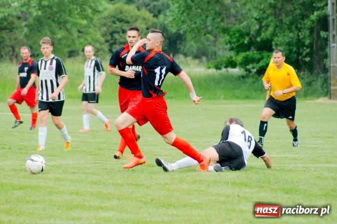 Zdjęcie w galerii na portalu naszraciborz.pl: Złe miłego początki. Bieńkowice wymęczyły wygraną z rezerwami Czyżowic wiadomości z regionu