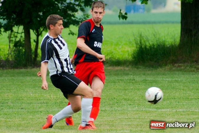 Zdjęcie w galerii na portalu naszraciborz.pl: Złe miłego początki. Bieńkowice wymęczyły wygraną z rezerwami Czyżowic wiadomości z regionu