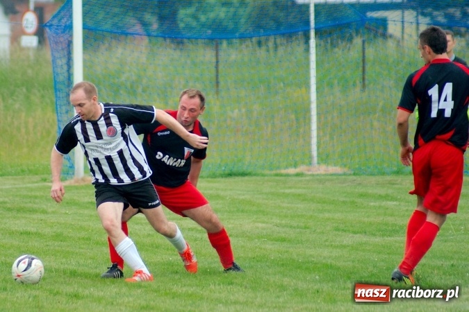 Zdjęcie w galerii na portalu naszraciborz.pl: Złe miłego początki. Bieńkowice wymęczyły wygraną z rezerwami Czyżowic wiadomości z regionu