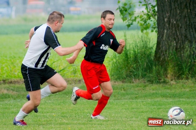 Zdjęcie w galerii na portalu naszraciborz.pl: Złe miłego początki. Bieńkowice wymęczyły wygraną z rezerwami Czyżowic wiadomości z regionu