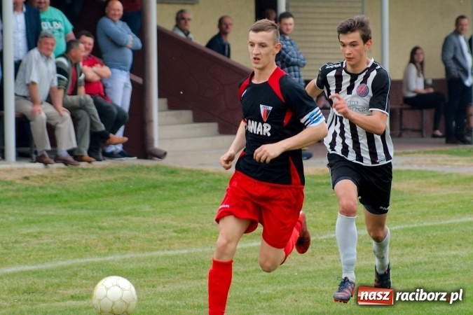 Zdjęcie w galerii na portalu naszraciborz.pl: Złe miłego początki. Bieńkowice wymęczyły wygraną z rezerwami Czyżowic wiadomości z regionu