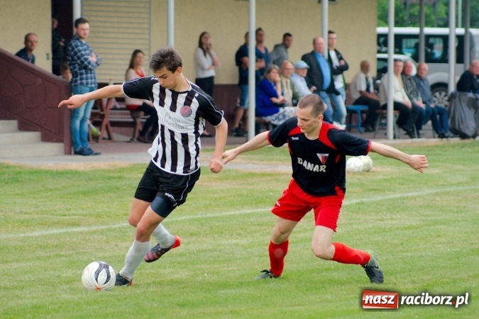 Zdjęcie w galerii na portalu naszraciborz.pl: Złe miłego początki. Bieńkowice wymęczyły wygraną z rezerwami Czyżowic wiadomości z regionu