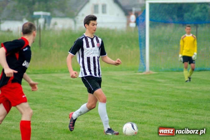 Zdjęcie w galerii na portalu naszraciborz.pl: Złe miłego początki. Bieńkowice wymęczyły wygraną z rezerwami Czyżowic wiadomości z regionu