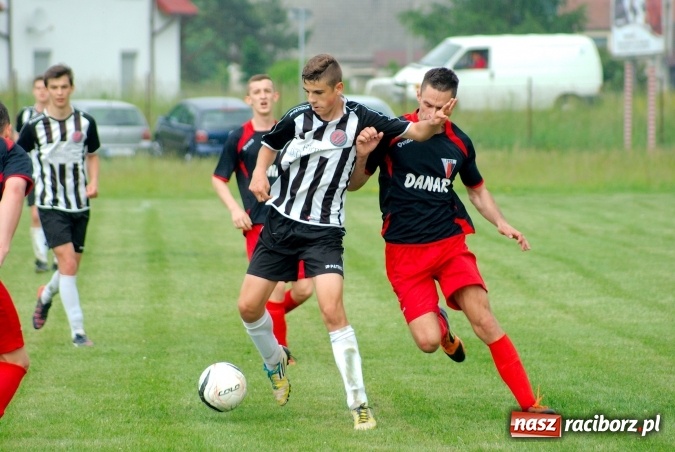 Zdjęcie w galerii na portalu naszraciborz.pl: Złe miłego początki. Bieńkowice wymęczyły wygraną z rezerwami Czyżowic wiadomości z regionu