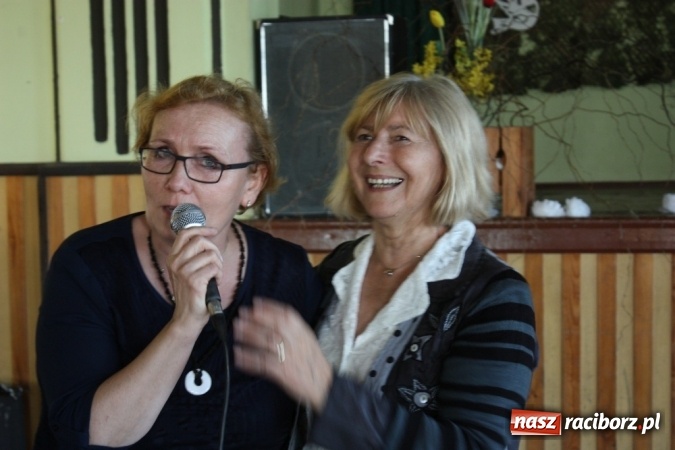 Zdjęcie w galerii na portalu naszraciborz.pl: Dzień Matki w Domu Kultury w Borucinie z Teatrzykiem Niewielkim wiadomości z regionu