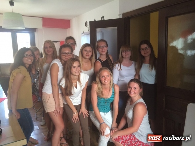 Zdjęcie w galerii na portalu naszraciborz.pl: 300 pierog&oacute;w i gar bigosu czyli raciborski Dzień Polski w Hiszpanii wiadomości z regionu