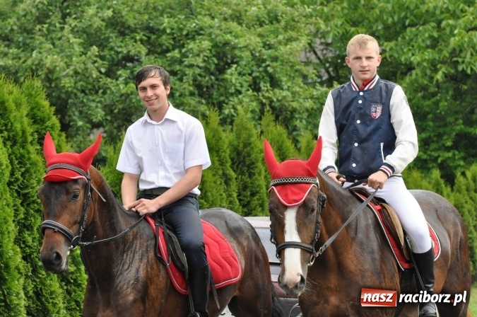 Zdjęcie w galerii na portalu naszraciborz.pl: Brzezie idzie w procesji na św. Urbana wiadomości z regionu